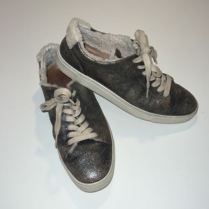 Frye Ivy Shearling Sneakers in Anthracite, size 8.5